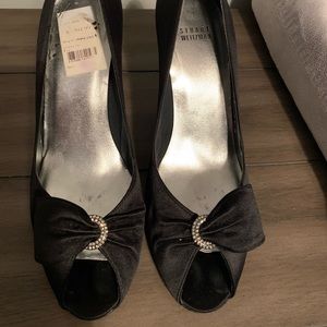 Stuart Weitzman evening shoe